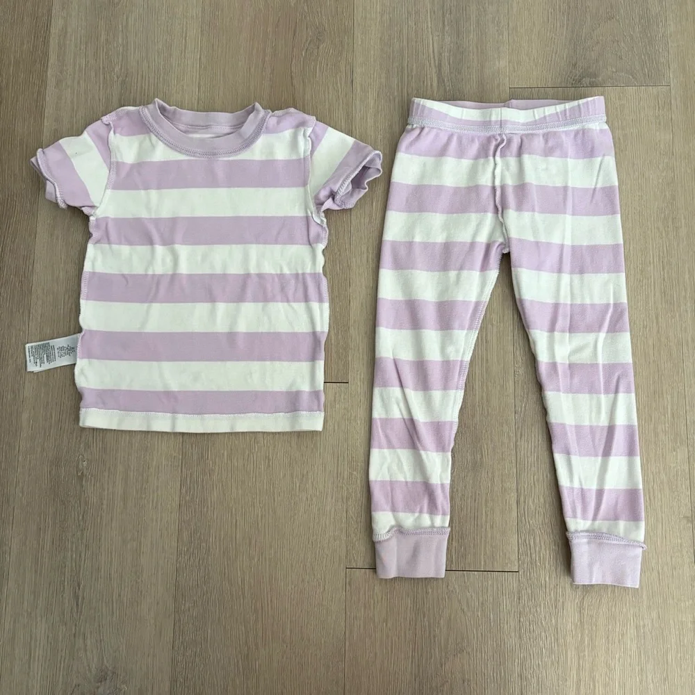 Spotted Zebra Girls Kids Pajamas 4T Purple Lavender White Striped 100% Cotton